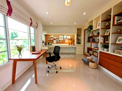 บ้านเดี่ยวให้เช่า : 🐶🐱 **เลี้ยงสัตว์ได้**🏡 **ให้เช่า Urban Sathorn (สาทร–ราชพฤกษ์)**