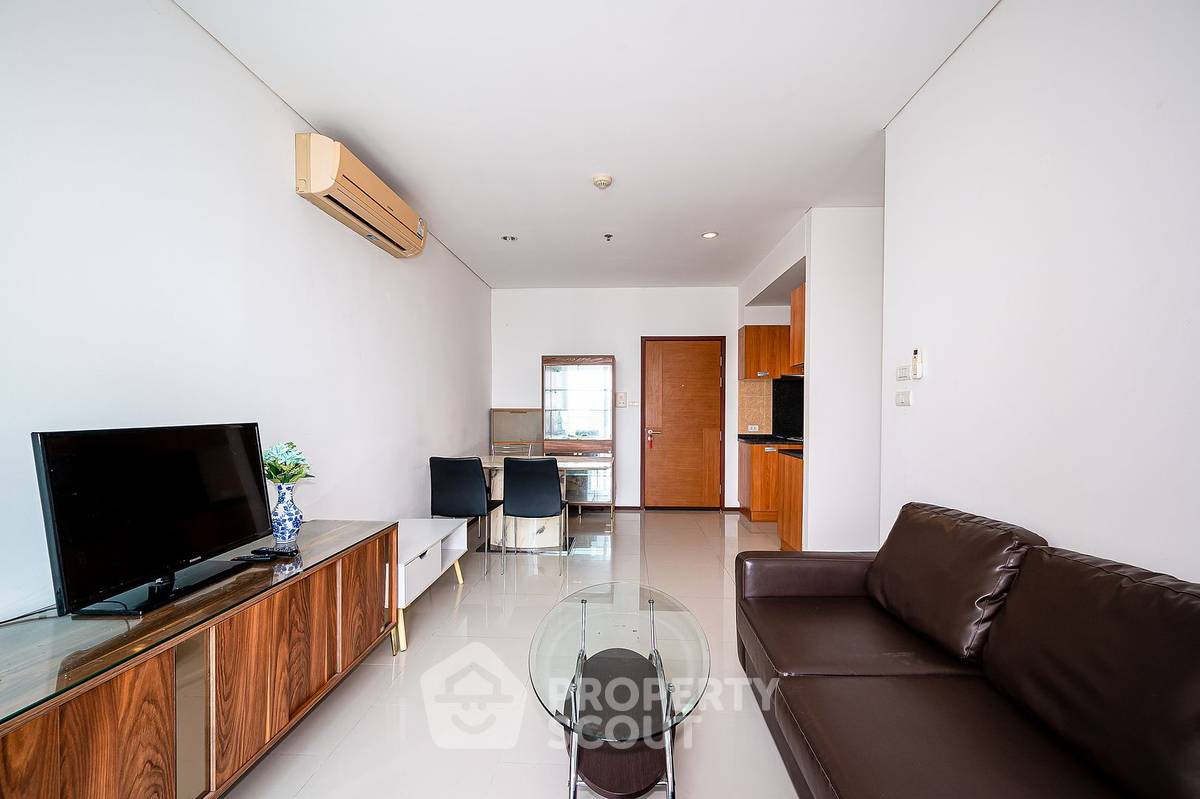 รูป 1 ห้องนอน ชั้น 37 Villa Sathorn ห่าง BTS กรุงธนบุรี 100 ม. (ID 890121) - รูปที่ 1/14