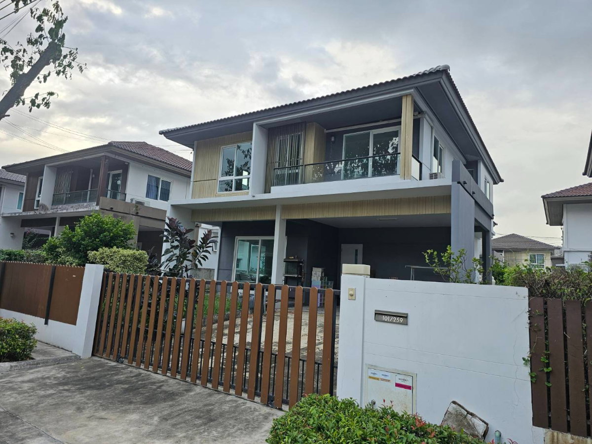 รูป บ้านเดี่ยวขาย | หมู่บ้านพฤกษ์ลดา สุวรรณภูมิ 💰 ราคาขายเพียง 6,600,000 บาท - รูปที่ 1/12