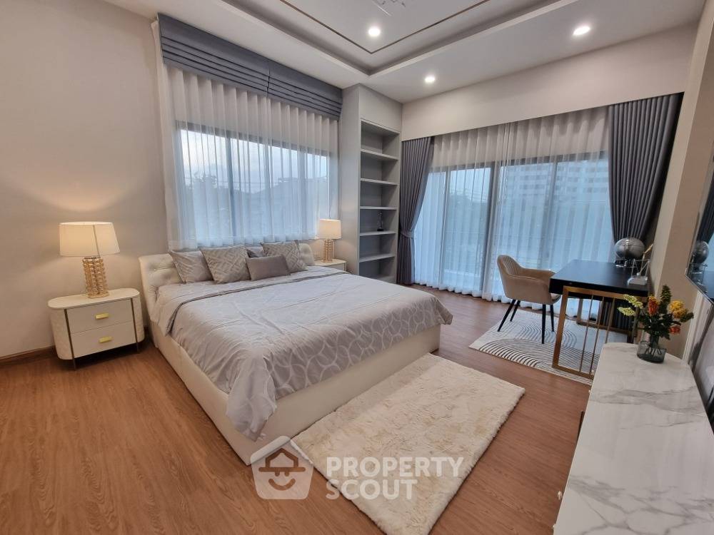 รูป บ้าน 6 ห้องนอน ขนาด 650 ตร.ม. ที่ Perfect Masterpiece Sukhumvit 77 (ID 1710000) - รูปที่ 18/29