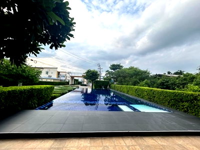 ทาวน์โฮม วิทยาลัยเทคโนโลยีปัญญาภิวัฒน์ : 🏡 ขายด่วน! บ้านหลังมุม 30 ตร.ว. | 4 ห้องนอน | แอร์ 6 ตัว | ทางด่วนศรีรัช 5 นาที | 4.9 ล้านบาท