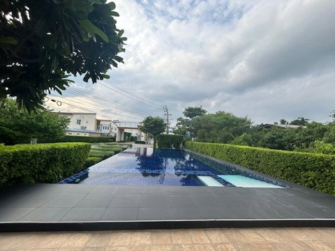 🏡 Urgent Sale! Corner Townhome in Golden Town Ngamwongwan 4 Bedrooms |5 Minutes to Si Rat Expressway 💰 THB 4.9 Million
