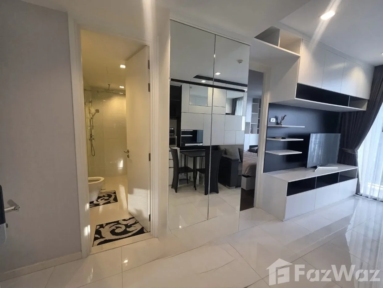picture Highrise condominium project in Sathorn 6656805 - 4/13