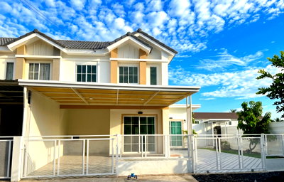 Townhouses for sale : Newly renovated house for sale, Pruksa 76 Bang Yai-Kaew In. Transfer fees included. Spacious land area of ​​45.9 square wa.