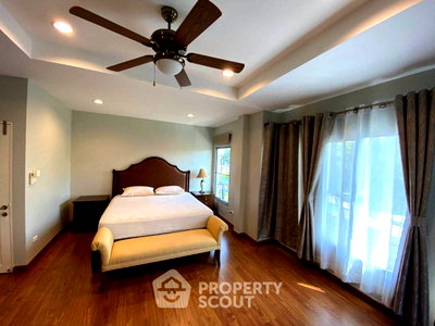 Houses for rent Tesco Lotus Srinakarindra : Spacious 4-BR House At THE CENTRO Sukhumvit 113 (ID 3162077)