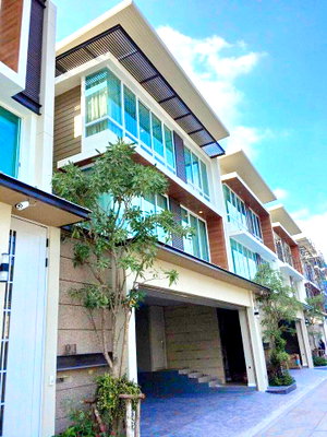 Home office for rent โลตัสเอ็กเพลส(สุทธิสาร) : HK0112, Home Office for rent and sell 3 Br.,Phahonyothin