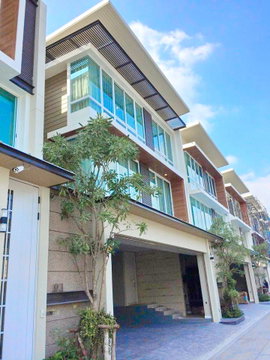 HK0112, Home Office for rent and sell 3 Br.,Phahonyothin