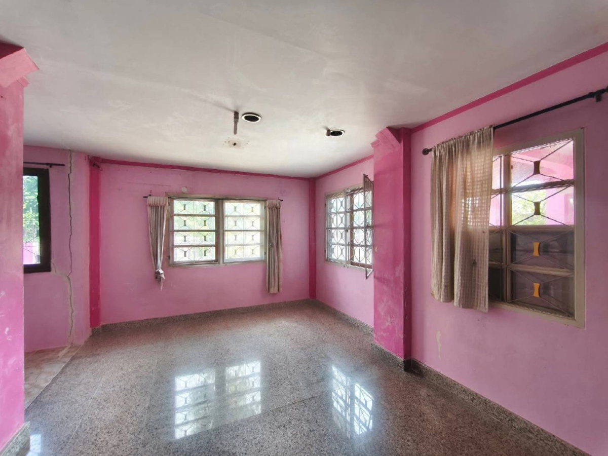 รูป 🔥 บ้านเดี่ยวหลังใหญ่ พุทธมณฑลสาย 2 – บางแค เหลือเพียง 4.29 ล้านบาท! 🏡 - รูปที่ 39/41