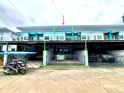 Townhouses for sale : TOWN HOUSE 40.9 Sq.w. Si Racha Chonburi for 2.3M