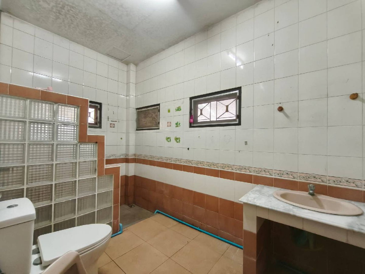 รูป 🔥 บ้านเดี่ยวหลังใหญ่ พุทธมณฑลสาย 2 – บางแค เหลือเพียง 4.29 ล้านบาท! 🏡 - รูปที่ 19/41