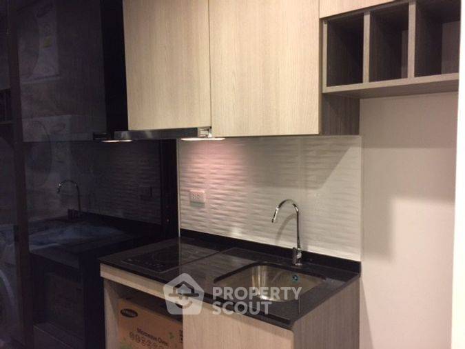picture 1-BR Condo The Unique 19 26 Sqm Near MRT Ratchadaphisek (ID 408490) - 8/10
