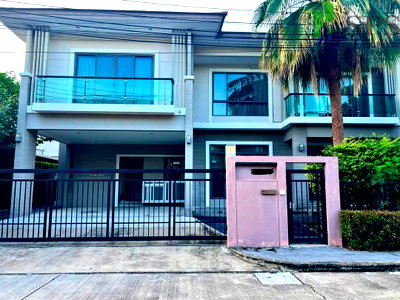 Houses for sale สถาบันเทคโนโลยีไทย-ญี่ปุ่น : Luxury House for Sale | The Palm Pattanakarn (SPSMG124)