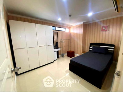 Condos for rent : 2-BR At Supalai Place Sukhumvit 39 Near BTS Phrom Phong (ID 1167325)
