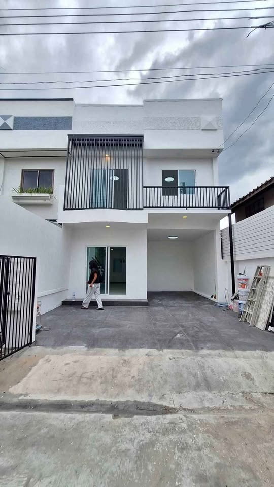 Townhouses for sale : Sale Townhouse Nattakarn Phetkrasem112