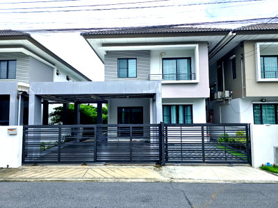 บ้านแฝด สนามบินสุวรรณภูมิ : ขาย บ้านแฝด อารียา โคโม่ บางนา-วงแหวน ขนาด 165 ตรม. 4 ห้องนอน 3ห้องน้ำ 3 ที่จอดรถ ใกล้เมกะบางนา เดินทางสะดวก