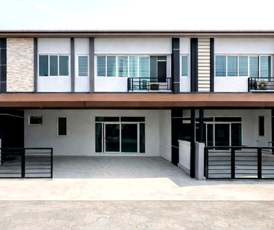 Townhouses for rent Boromarajonani College Of Nursing Noppharat Wachi : Rat Phatthana. Potential location in Ramkhamhaeng. Townhouse for rent, 2 floors, functions, 3 bedrooms, 3 bathrooms, Mistine intersection, 450 m.,