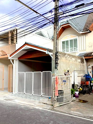 ทาวน์โฮม นนทบุรี : 📌 ขายทาวน์เฮาส์ โครงการ บ้านร่มเงาไม้ 2 ชั้น 2 ห้องนอน 2 ห้องน้ำ