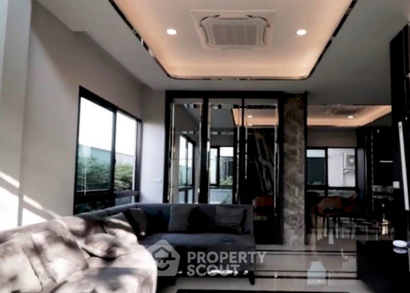 บ้านเดี่ยวให้เช่า : บ้าน 3 ห้องนอน ขนาด 350 ตร.ม. The City Rama 9 - Krungthep Kreetha (ID 3166273)