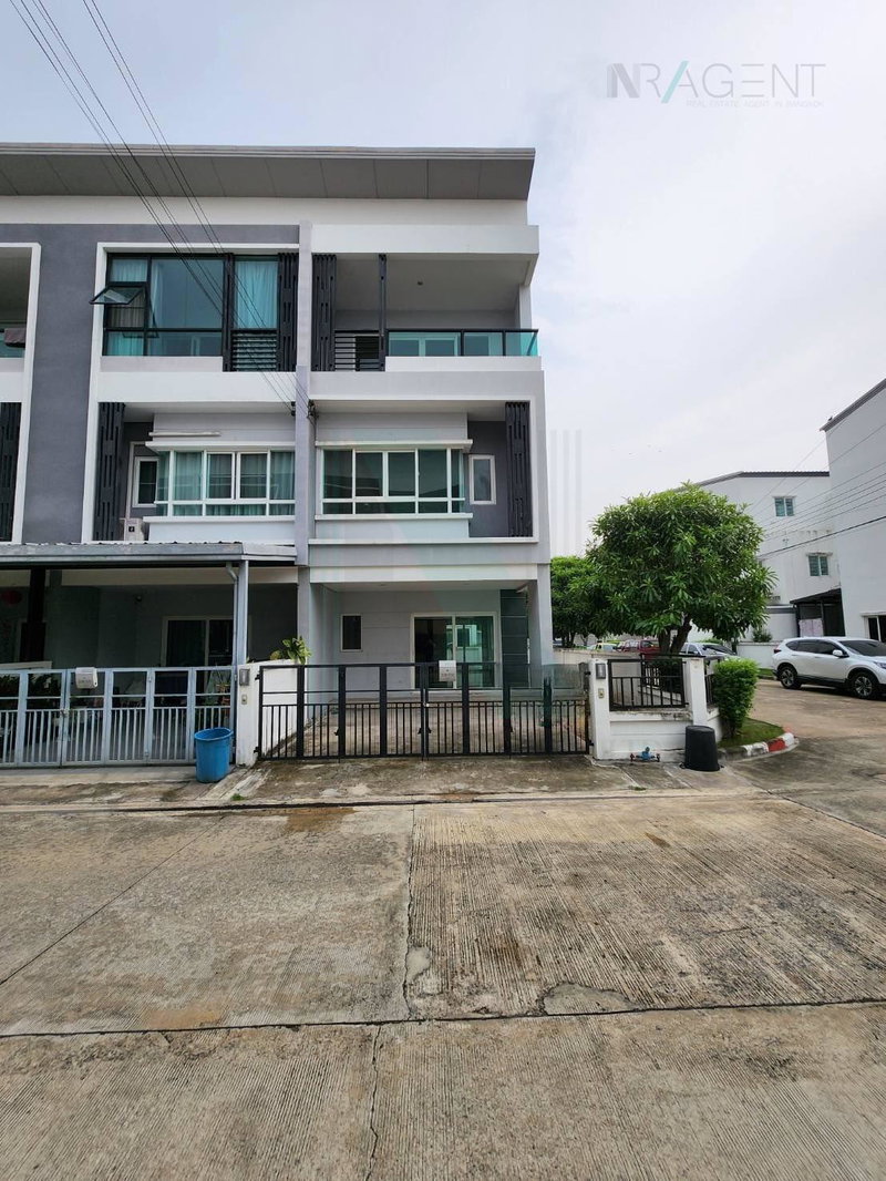 Townhouses for sale : 📌 For Sell Town house THE RICCO TOWN WATCHARAPOL 3-story 4 bedroom 3 bathroom