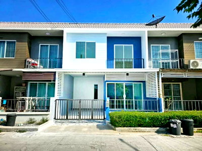บ้านเดี่ยว สนามบินสุวรรณภูมิ : 🔥 ขาย บ้าน เดอะคัลเลอร์ เลชเชอร์ บางนา กม.10 ซอยมหาชัย  The Colors Leisure Bangna KM.10 🚗 ใกล้ Mega บางนา 5 กิโลเมตร