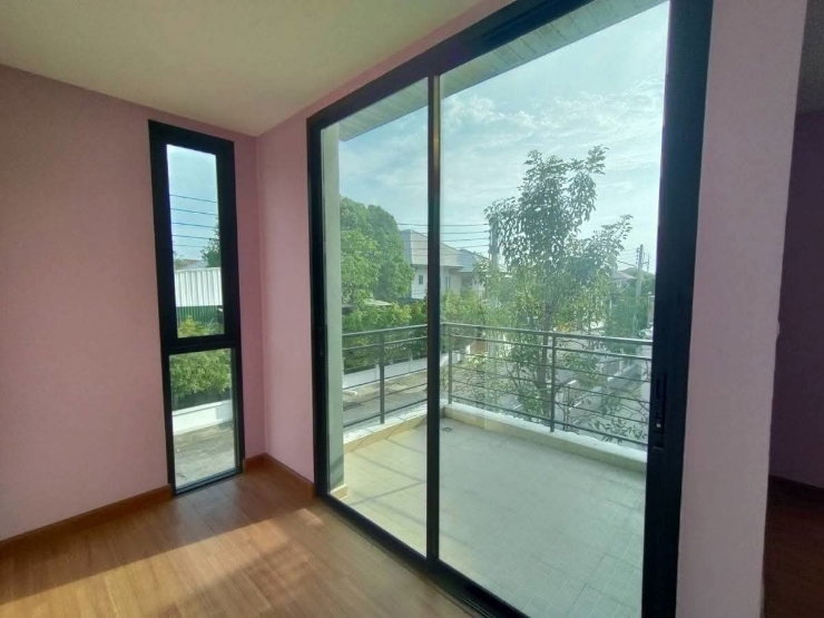 รูป ขายบ้านโครงการกรีนวิลล์บีชบางแสน
ใกล้หาดบางแสน 4.99 ล้าน
- รูปที่ 9/18