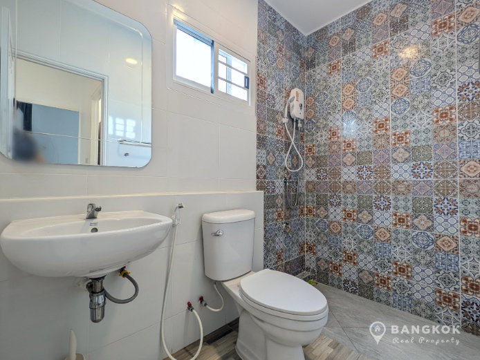 รูป หมู่บ้านสัมมากร | ให้เช่าอพาร์ตเมนต์ทันสมัย 2 ห้องนอน - รูปที่ 7/11