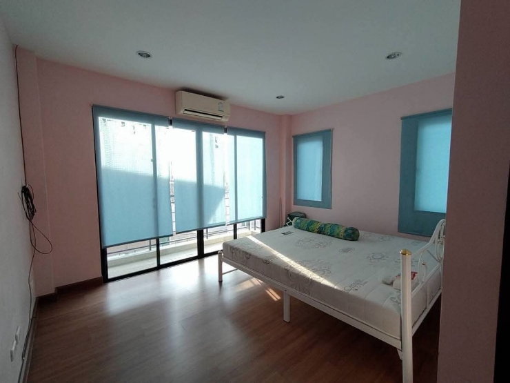 รูป ขายบ้านโครงการกรีนวิลล์บีชบางแสน
ใกล้หาดบางแสน 4.99 ล้าน
- รูปที่ 4/18