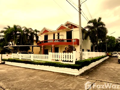 Houses for sale : Bright & Spacious 4-Bedroom Family Home with Mountain View 6660351