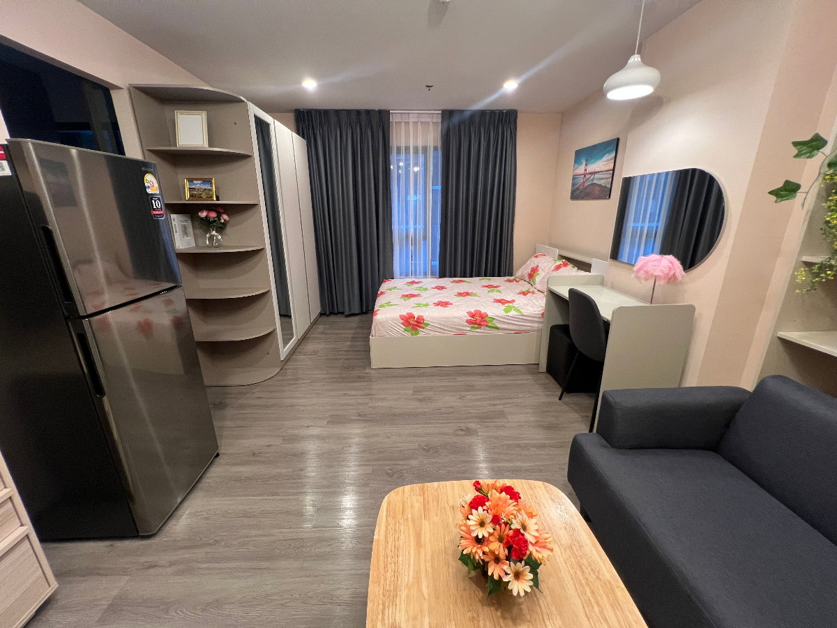คอนโดให้เช่า Regent Home Wuttakat (รีเจ้นท์ โฮม วุฒากาศ)