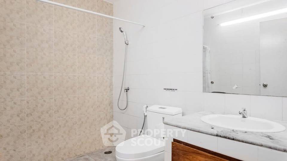 รูป คอนโด 2 ห้องนอน ขนาด 112 ตร.ม. ใน Modern Home Place สวนหลวง (ID 3168437) - รูปที่ 9/21