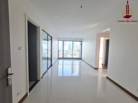 ✨ For Sale: Supalai Premier Charoen Nakhon Condo ✨  💰 Only 10,500,000 THB