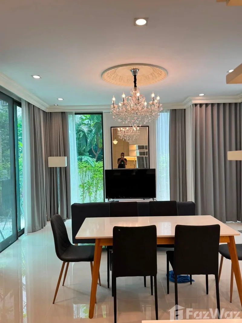 บ้านเดี่ยวให้เช่า : บ้านเดี่ยวให้เช่า 4 ห้องนอน ในโครงการ บ้านกลางเมือง คลาสเซ่ เอกมัย-รามอินทรา 6660316