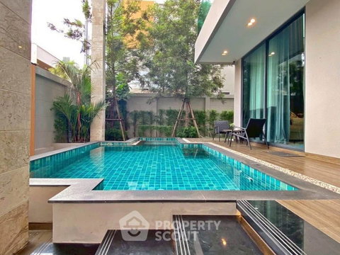 บ้านเดี่ยว 4 ห้องนอน ขนาด 342 ตร.ม. Madcha Nirvana Pattaya (ID 2110569)