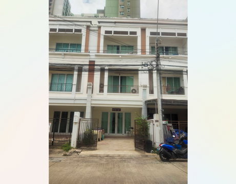 Call : 082-229-9541 Vision Smart City Rama 5 Yaek Tiwanon Village, Townhome 3-story 24.3 sq.wa, on the main road, 3 Beds, 3 Baths 2 parking spaces