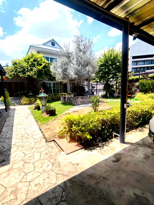 เช่าบ้านเดี่ยว บุญถาวร เกษตรนวมินทร์ : 🏡 บ้านเดี่ยวให้เช่า ซอยนวมินทร์ 59 เขตบึงกุ่ม 3 ห้องนอน 3 ห้องน้ำ บ้านหลังใหญ่ บรรยากาศเงียบสงบ ร่มรื่น พร้อมสวนส่วนตัว พร้อมเข้าอยู่ได้ทันที