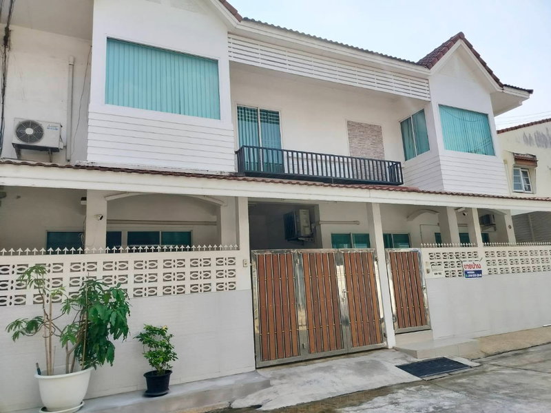 ขายทาวน์โฮม : 🔥ขาย ทาวน์เฮ้าส์ 2 ชั้น หมู่บ้านแก้ววิลล่า เพชรเกษม 48 (Kaew Villa Phetkasem 48) | 🚇 MRT เพชรเกษม 48