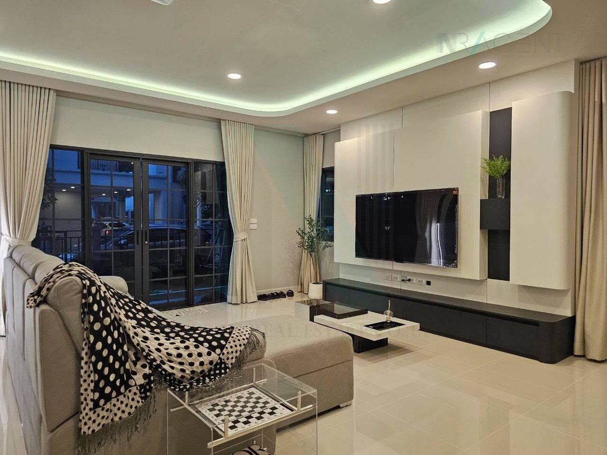 รูป 📌 ขายบ้านเดี่ยว โครงการ เซนโทร บางนา 2 ชั้น 4 ห้องนอน 5 ห้องน้ำ - รูปที่ 4/8