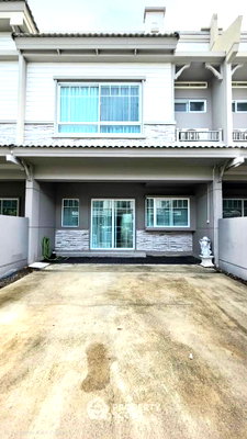 บ้านเดี่ยวให้เช่า : บ้าน 3 ห้องนอน Villaggio Srinakarin - Bangna ย่านบางแก้ว (ID 3163996)