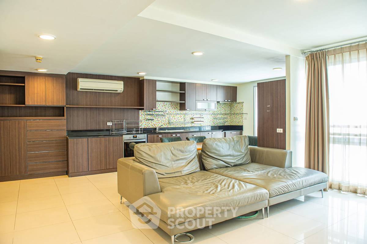 รูป คอนโด 3 ห้องนอน Harmony Living Paholyothin 11 ใกล้ BTS สะพานควาย (ID 3169364) - รูปที่ 2/31