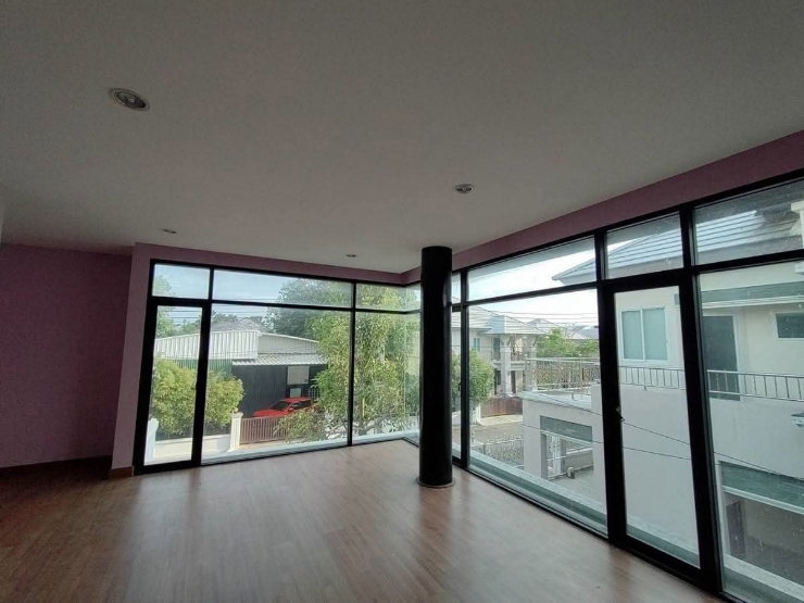 รูป ขายบ้านโครงการกรีนวิลล์บีชบางแสน
ใกล้หาดบางแสน 4.99 ล้าน
- รูปที่ 11/18