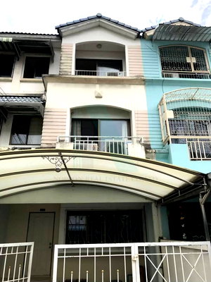 Townhouses for rent Ramkhamhaeng University : 📌 For Rent 3-story Townhouse BAAN KLANG MUANG RAMA 9 SOI 43 3 bedroom 3 bathroom