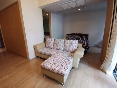 Condo for rent, Siamese Joya Building A, 3rd floor, 1 bedroom, 42.00 sq m, near Fuji Shopping Mall.