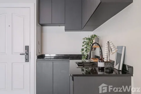 2 Bedroom unit for sale at Baan Ruenrom Bangna 6660058