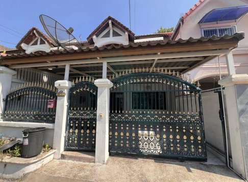 📌 ขายทาวน์เฮาส์ โครงการ บ้านพรทวี วิลล่า 2 2 ชั้น 3 ห้องนอน 2 ห้องน้ำ