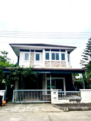 ขายบ้านเดี่ยว : ขายด่วน บ้านเดี่ยวทำเลดี โครงการอรสิริน ถูกกว่าราคาตลาด  กำไรตั้งแต่ตอนซื้อราคานี้แรร์ไอเท็ม บ้าน2ชั้น ราคาเพียง 2.39ลบ.