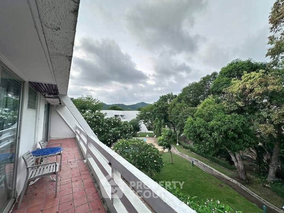 รูป ห้องกว้าง 2 ห้องนอน 110 ตร.ม. ขายที่ Bangsaray Condominium (ID 2672094) - รูปที่ 2/14