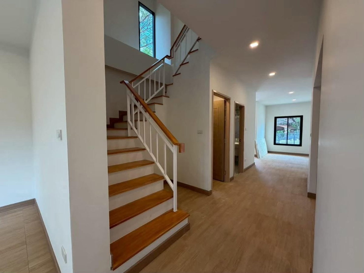 รูป ขาย บ้านใหม่ สไตล์ Modern Minimal เส้นคลองชล ทำเลดี ใกล้ มช., นิมมาน ! - รูปที่ 9/16
