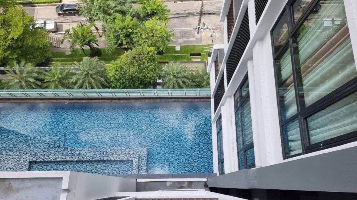 picture Fuse Sathorn - Taksin - 8/11