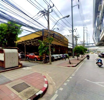 ที่ดิน วิทยาลัยเซาธ์อีสท์บางกอก : ขายที่ดินติดศรีนครินทร์ ใกล้รถไฟฟ้าสายสีเหลือง 50 ม. เหมาะพัฒนาคอนโด ออฟฟิศ โรงแรม (N.2204)