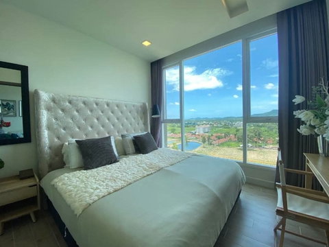 ให้เช่าคอนโด Del Mare Bangsaray Beachfront 
(เดอมาเล่ย์ บางเสร่บีชฟรอนท์)
ชั้น 14 วิวทะเล 
ให้เช่า 20,000/เดือน

